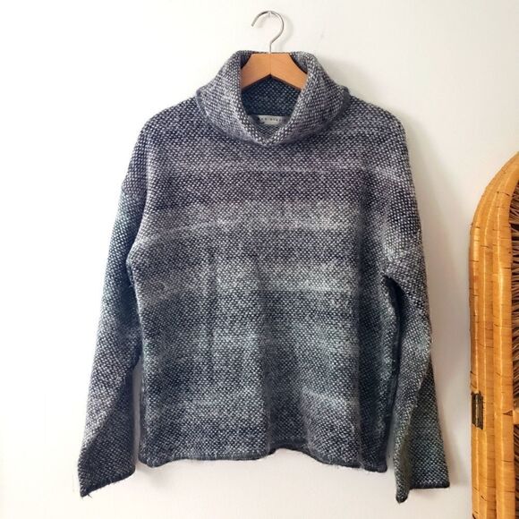 Max Studio Green Knit Turtleneck Sweater L - Picture 1 of 5